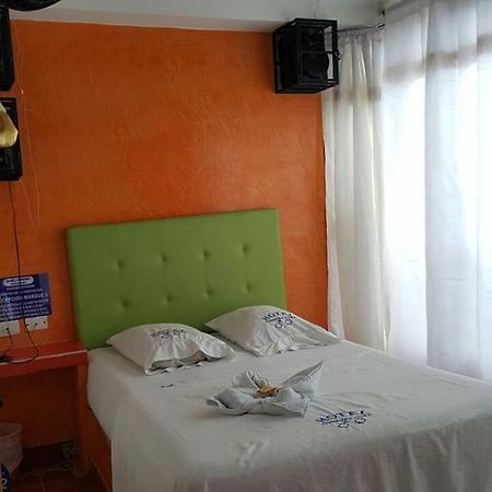 Hotel Confort Cuba Pereira Exteriör bild