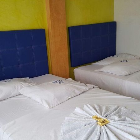 Hotel Confort Cuba Pereira Exteriör bild