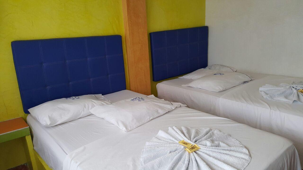 Hotel Confort Cuba Pereira Exteriör bild