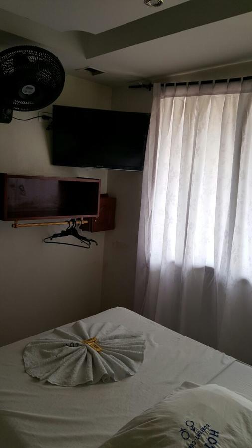 Hotel Confort Cuba Pereira Exteriör bild